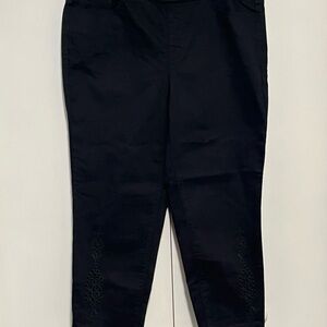 Isaac Mizrahi Live Black Embroidered Eyelet Crop Pants
